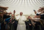 Papa: Ucraina, guerra fra cristiani, Ë uno scandalo